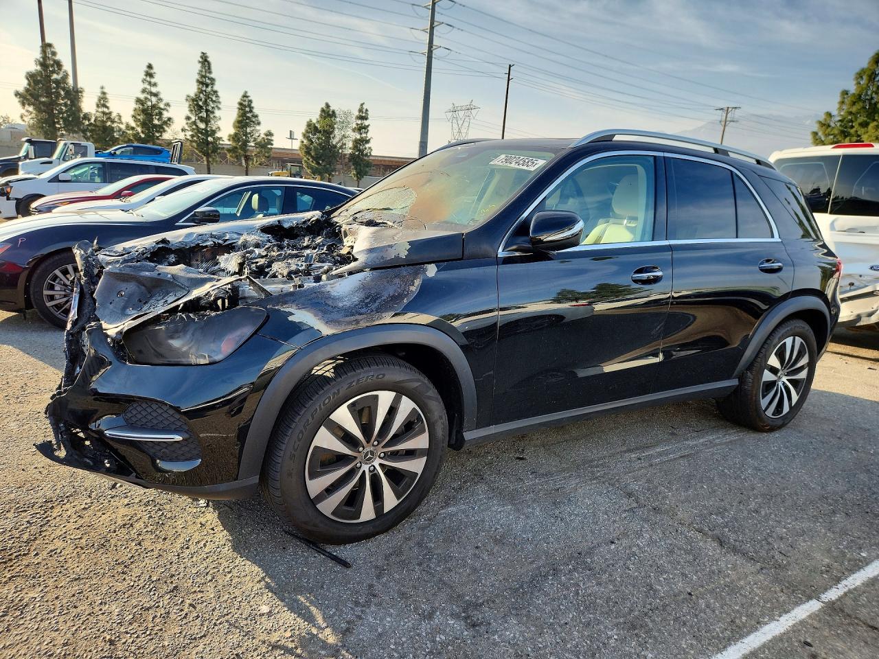 Salvage Mercedes-Benz GLE Image