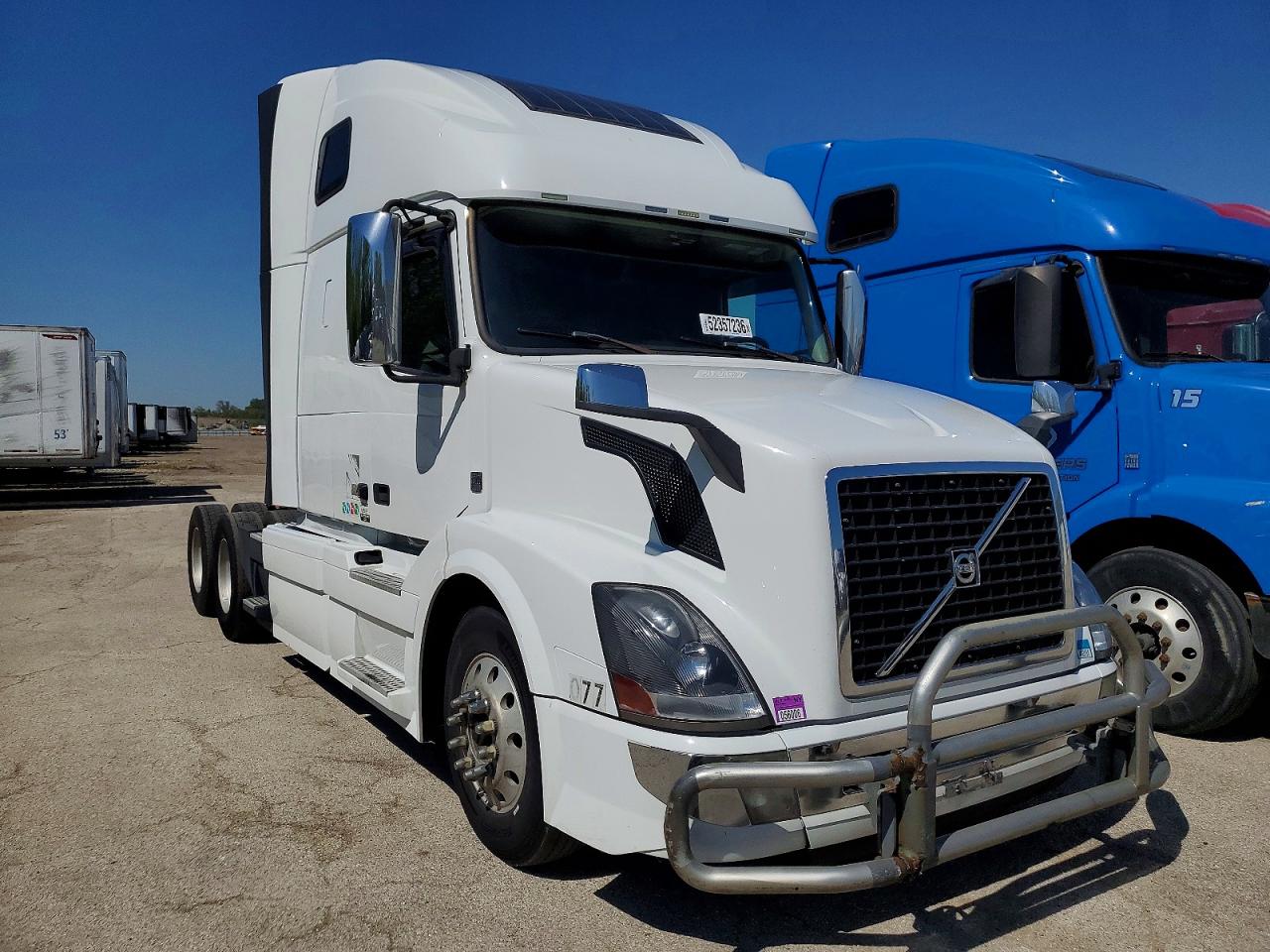 Salvage Volvo Vn Image