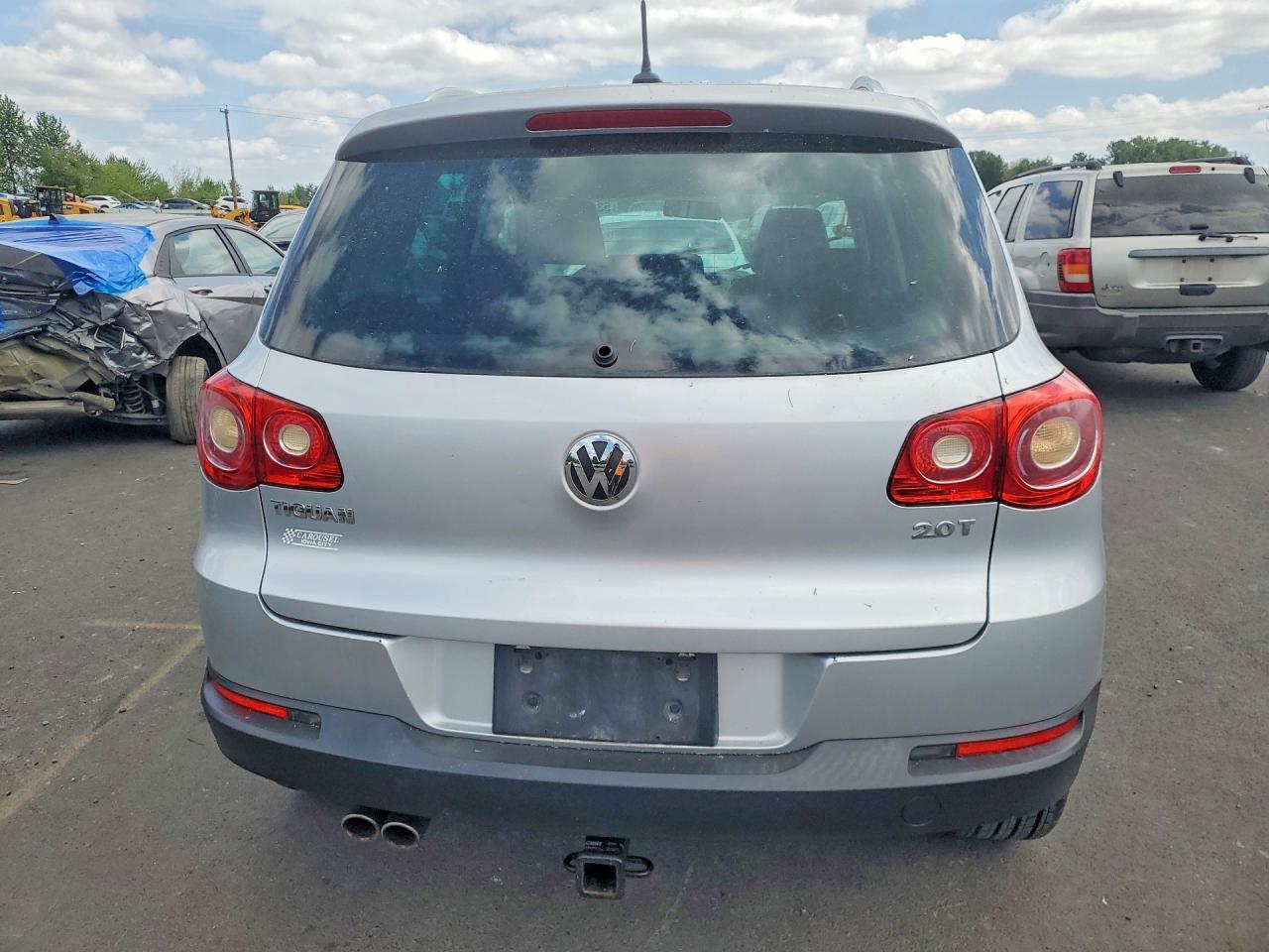 Volkswagen Tiguan S