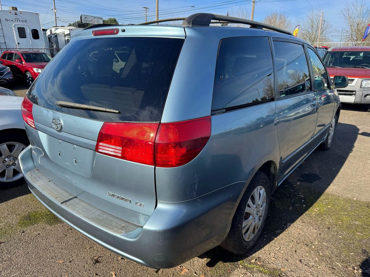 Toyota Sienna Le 7 Passenger