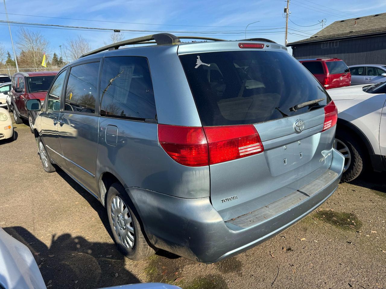 Toyota Sienna Le 7 Passenger
