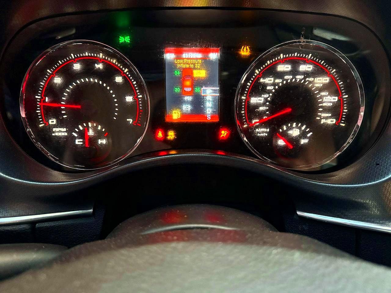 Dodge Charger Sxt