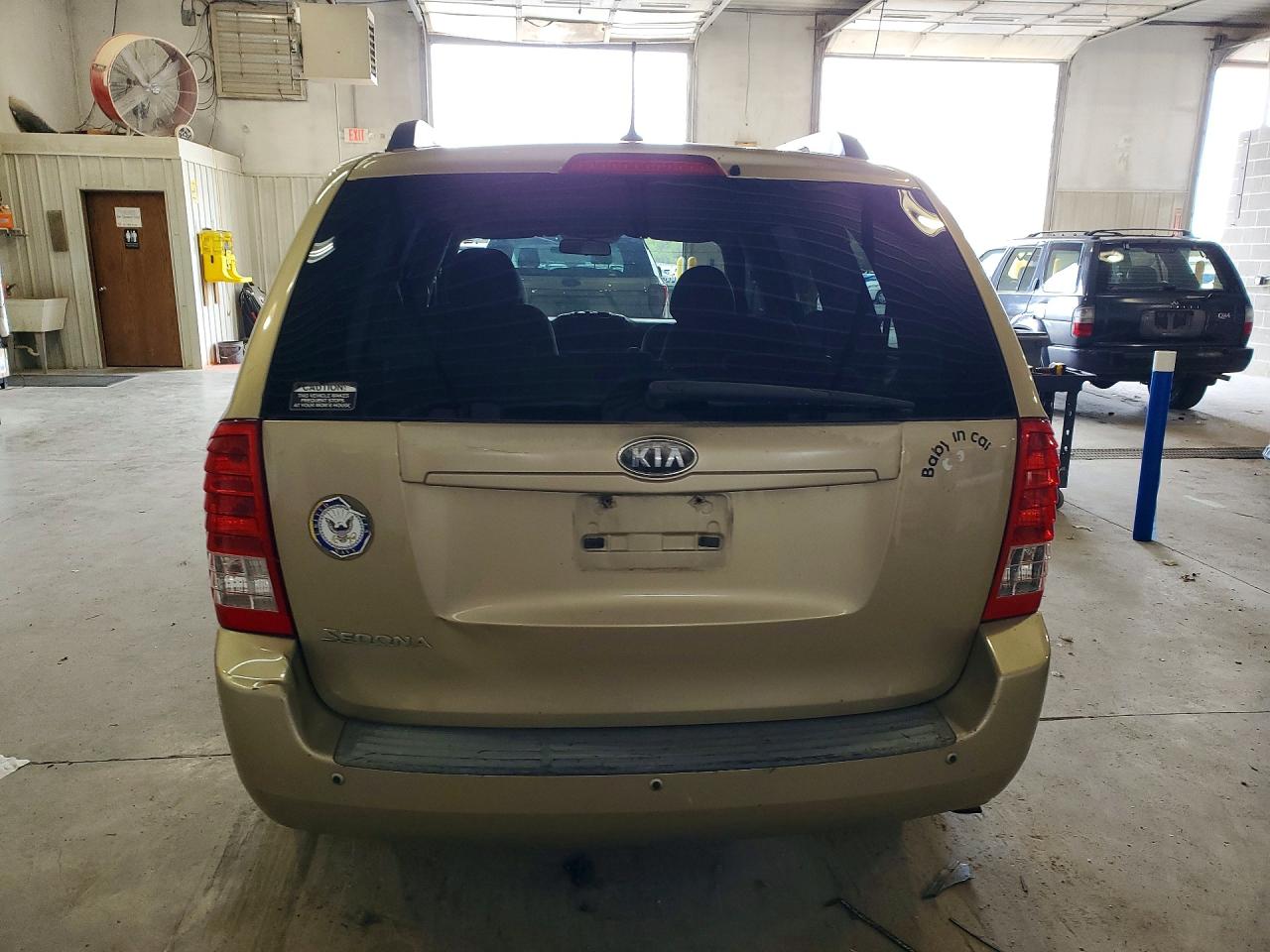 Kia Sedona Lx