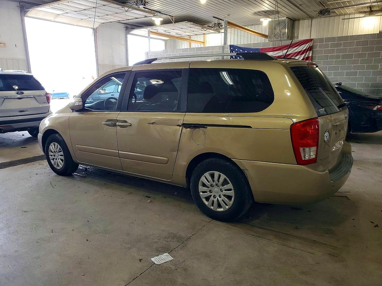 Kia Sedona Lx