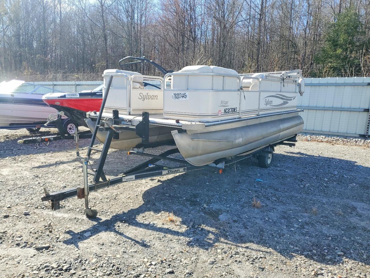 Sylvan Marine 818 Mirage Cruise