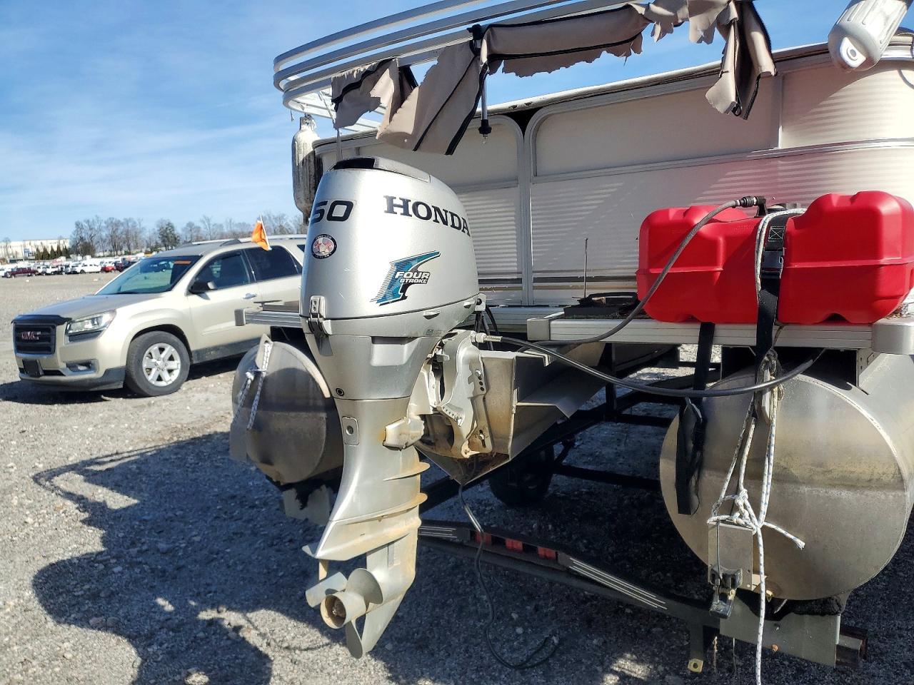 Sylvan Marine 818 Mirage Cruise