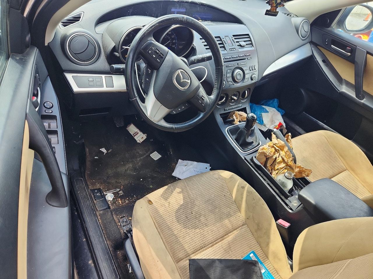 Mazda 3 I