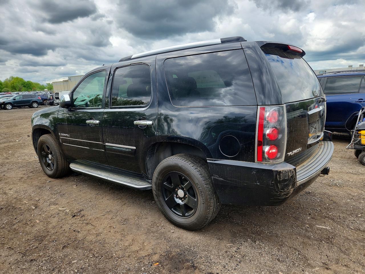 GMC Yukon Denali