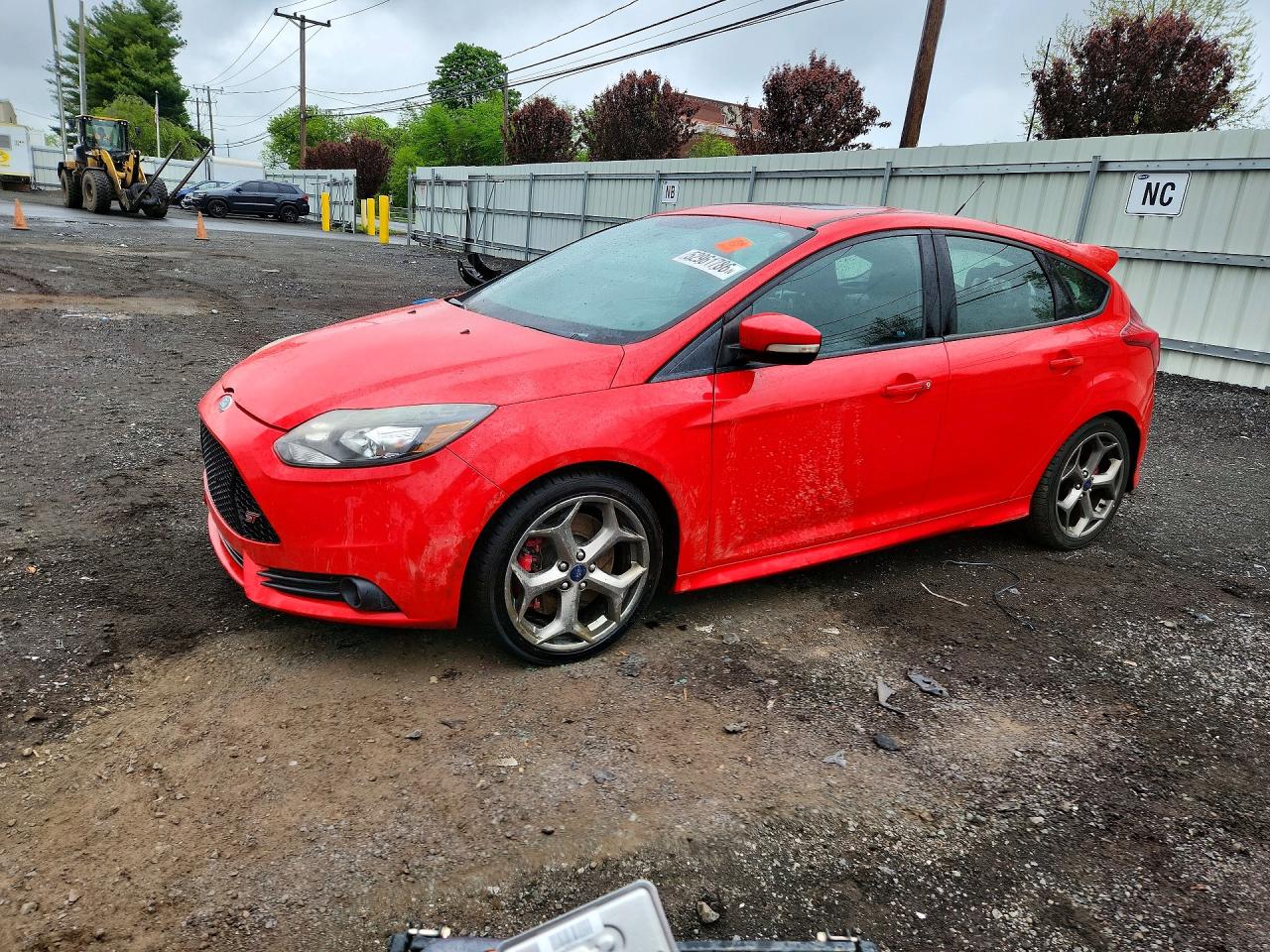 Salvage Ford Focus Image