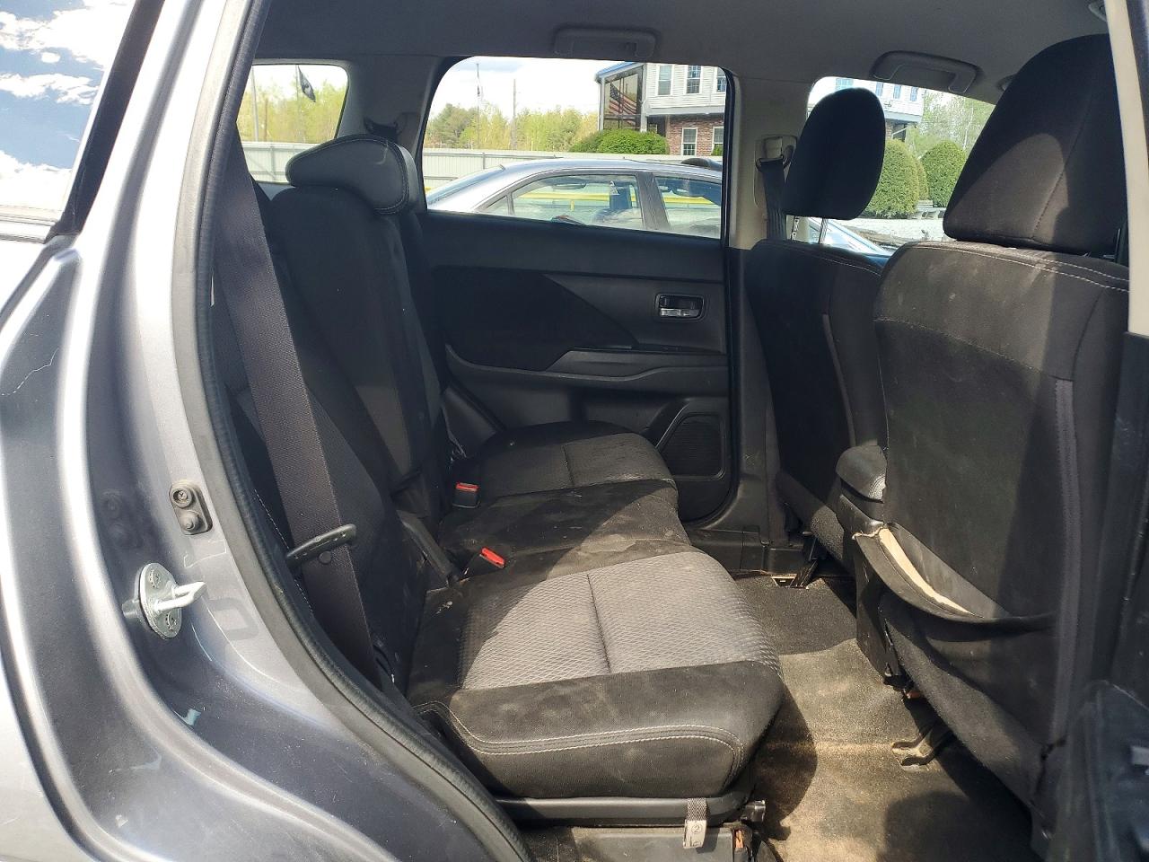 Mitsubishi Outlander Se