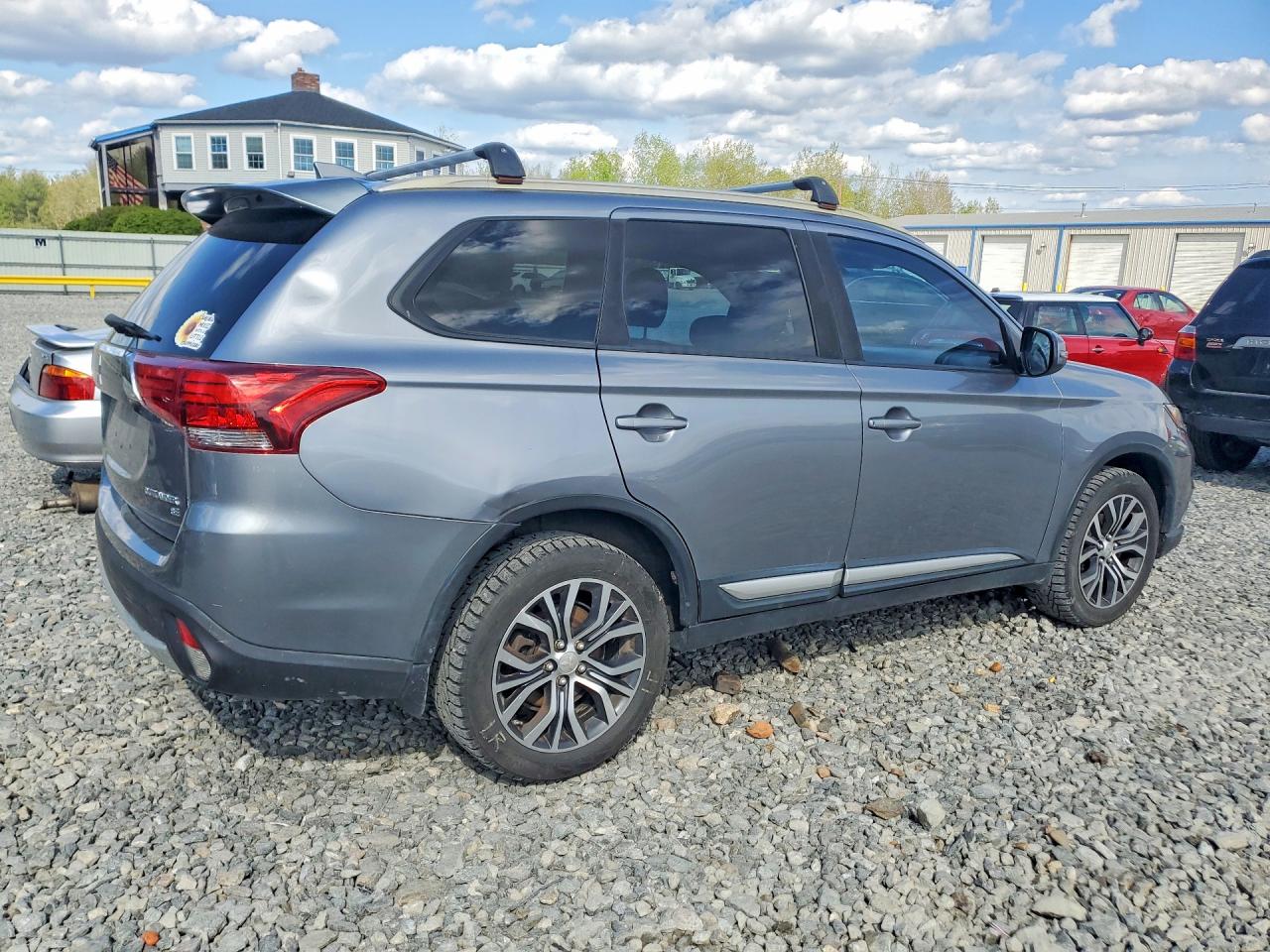 Mitsubishi Outlander Se