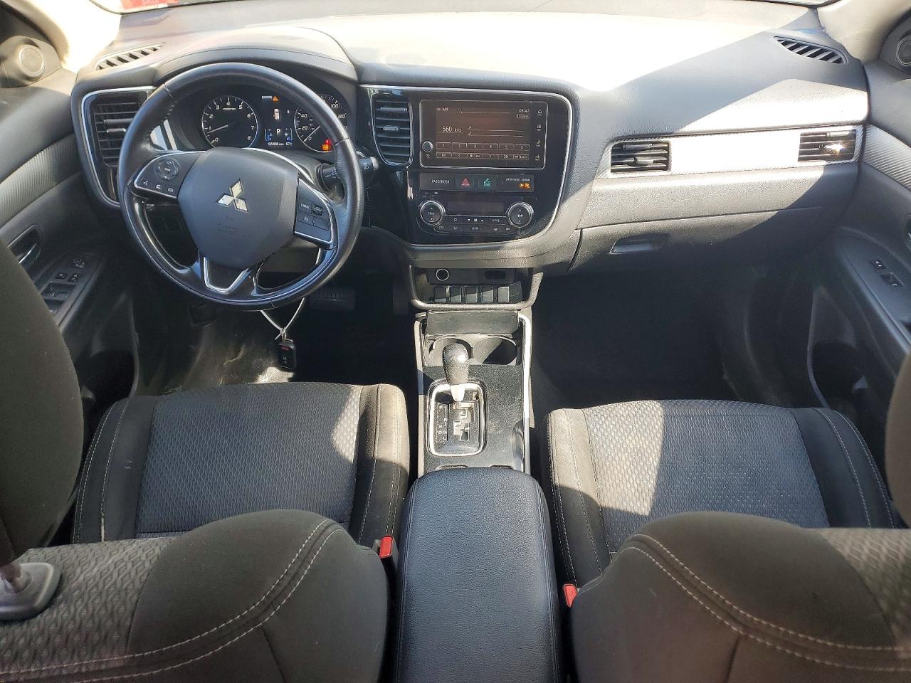 Mitsubishi Outlander Se
