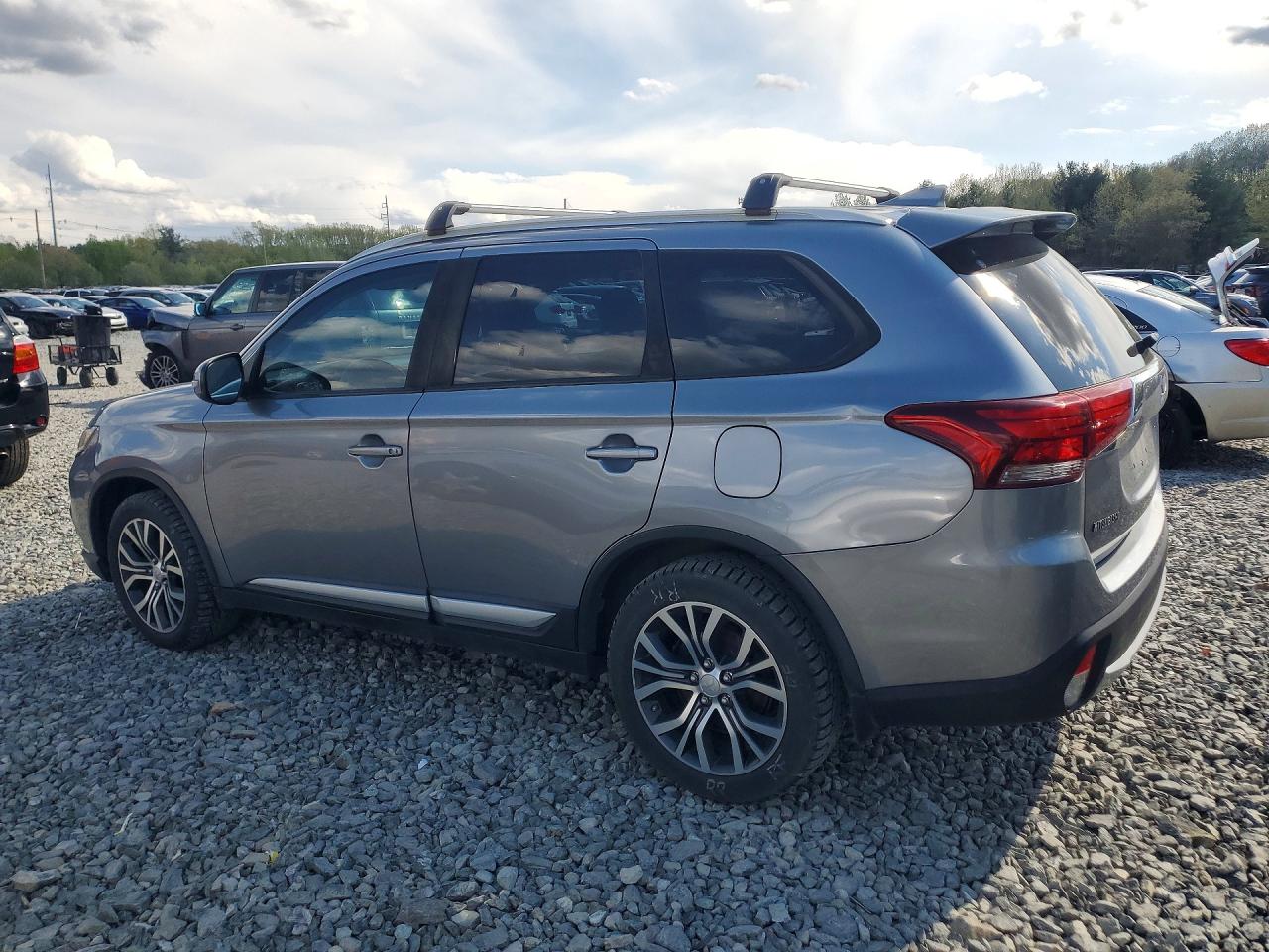 Mitsubishi Outlander Se