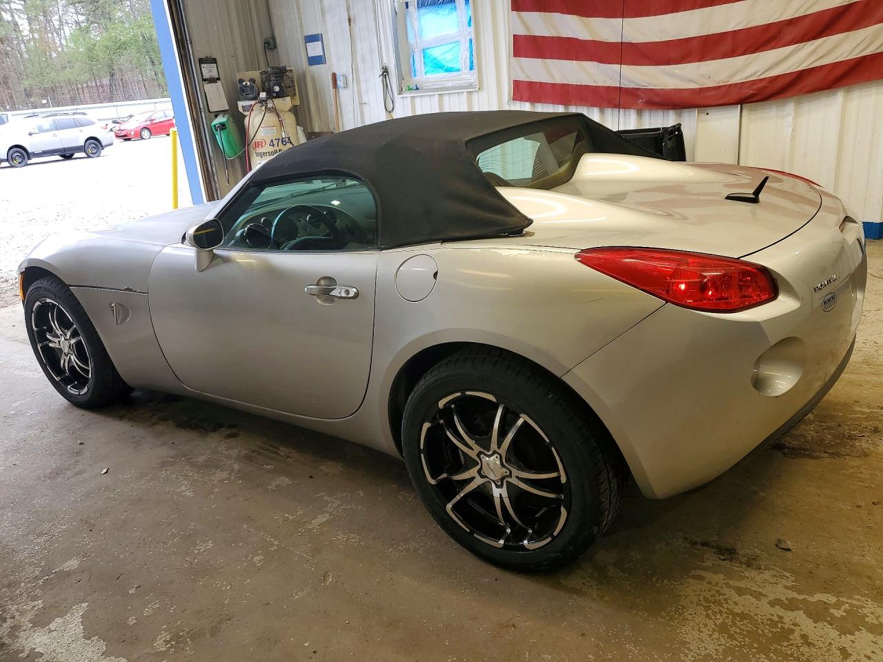 Pontiac Solstice