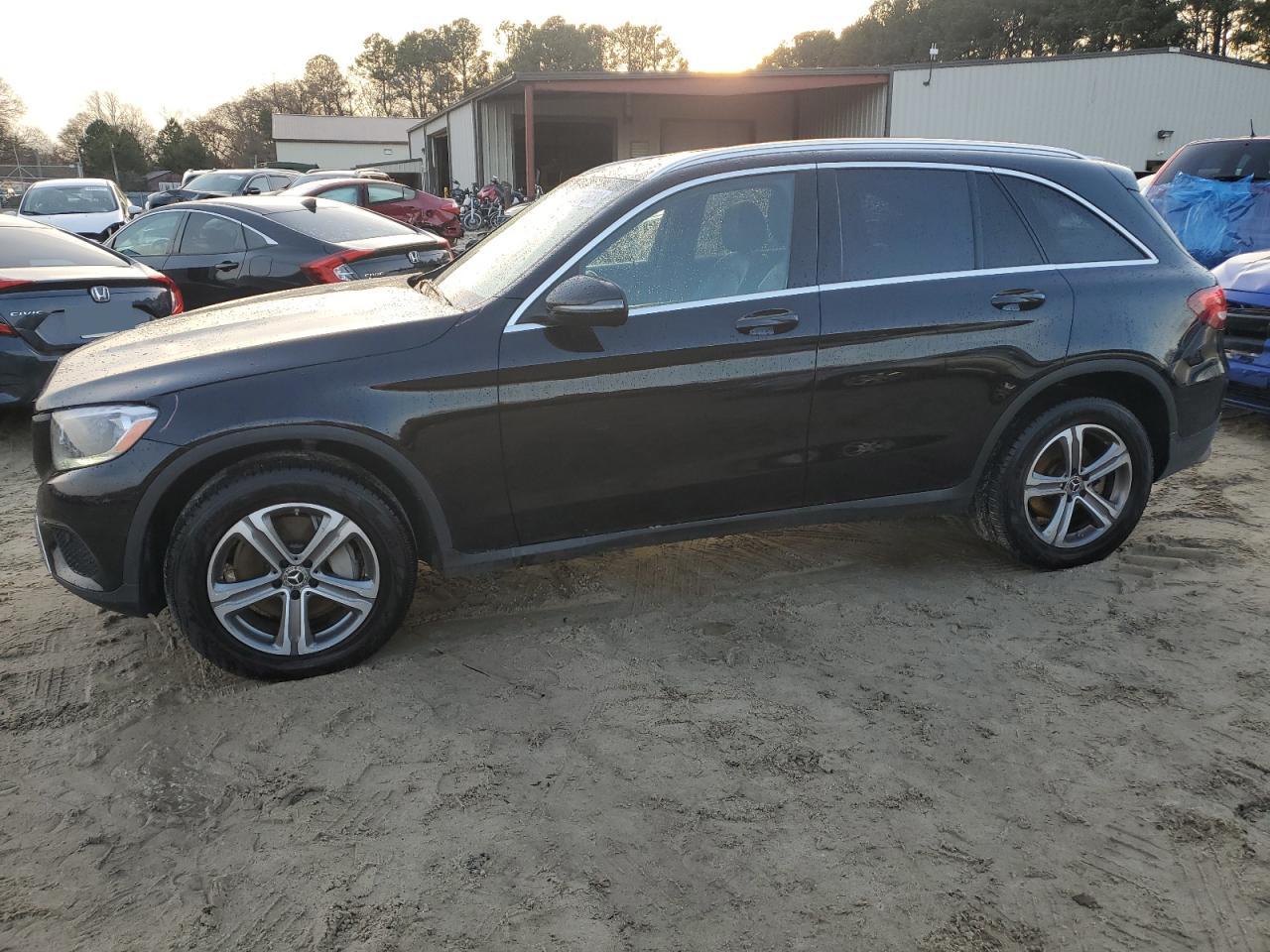 Salvage Mercedes-Benz GLC Image