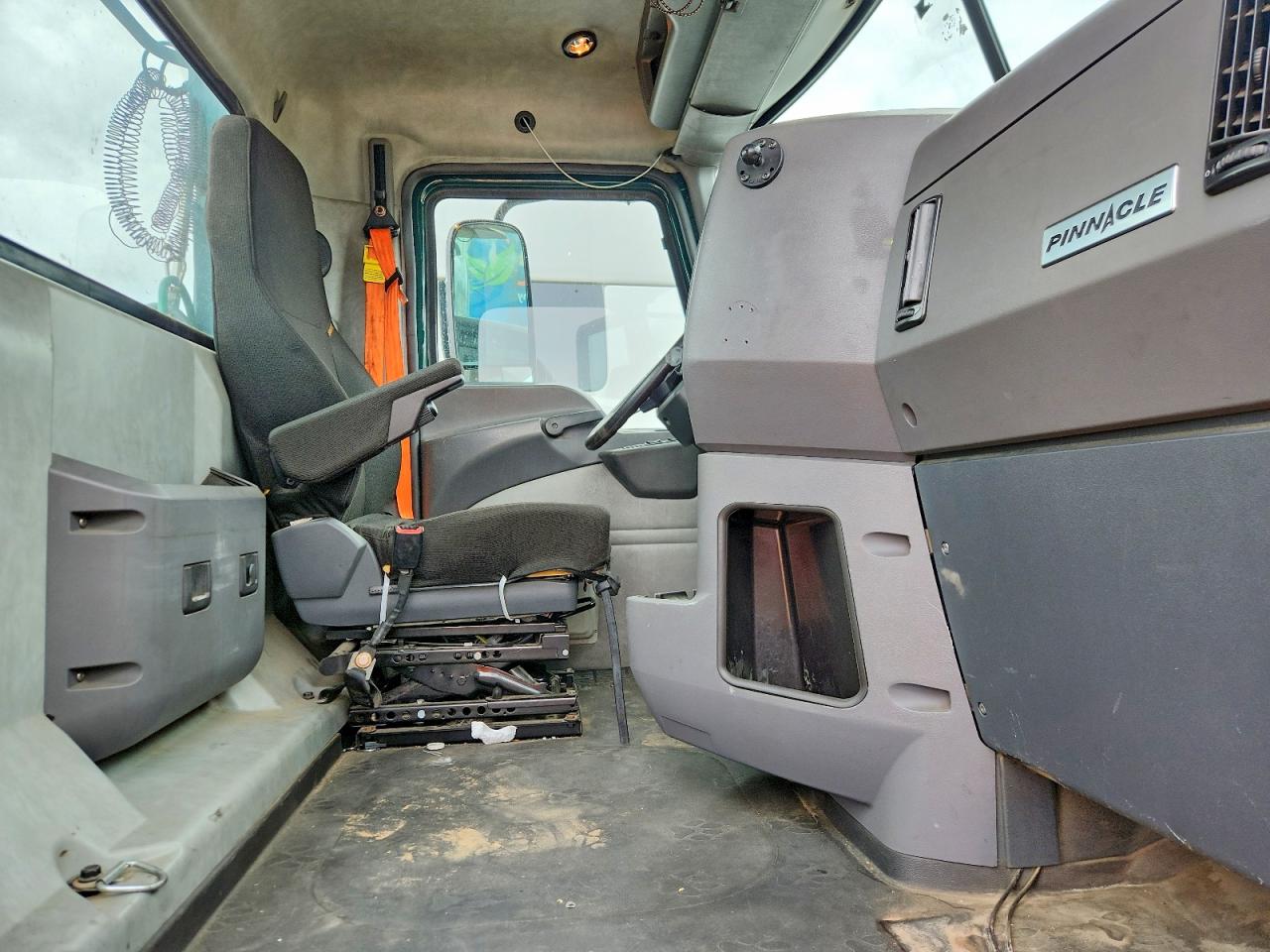 Mack 600 Cxu600