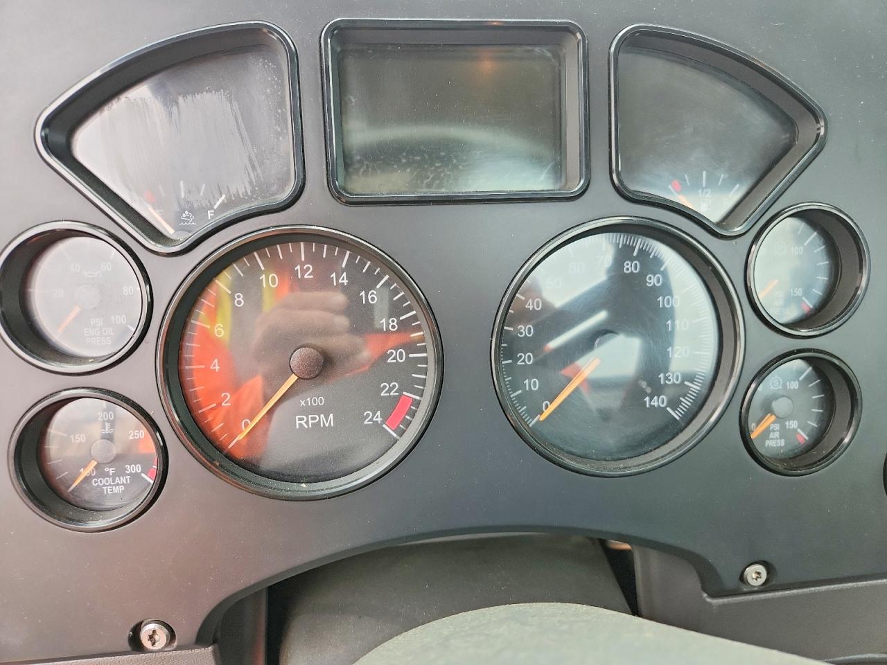 Mack 600 Cxu600
