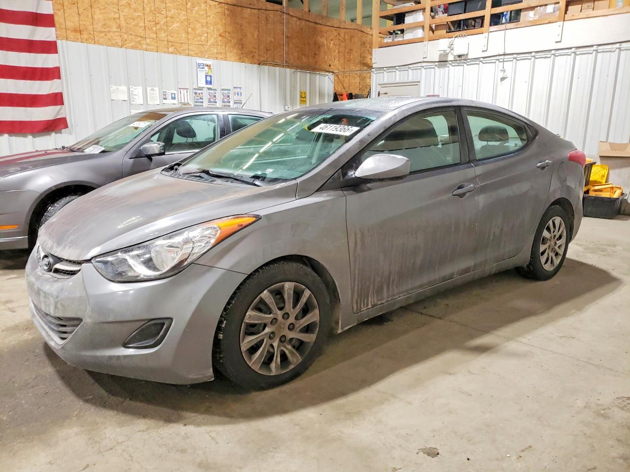 Salvage Hyundai ELANTRA Image