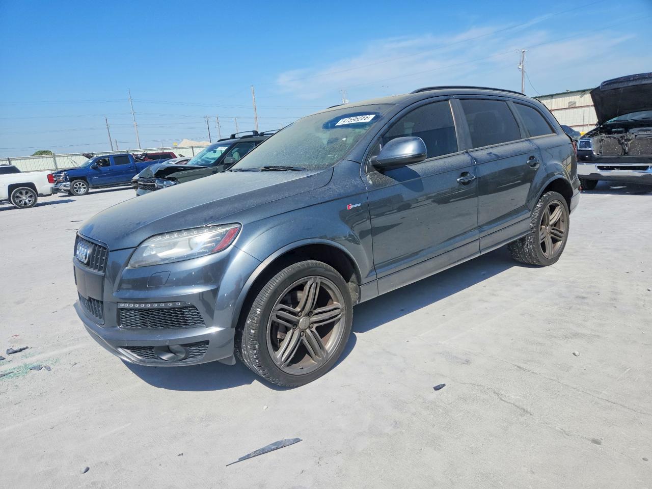 Salvage Audi Q7 Image