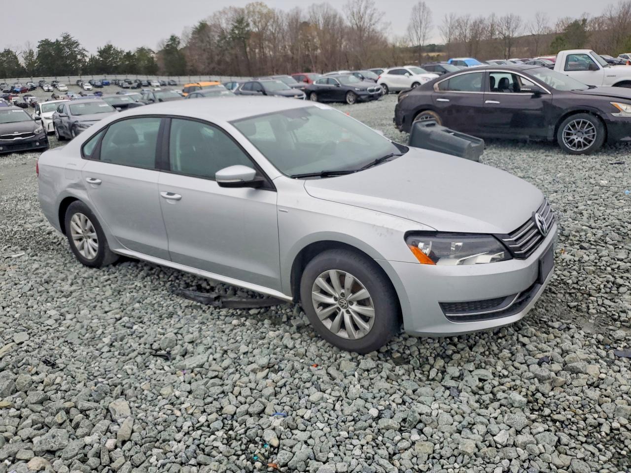 Volkswagen Passat S