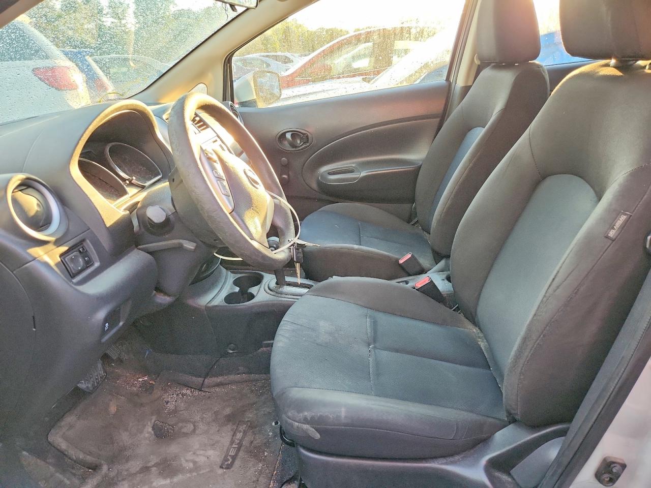Nissan Versa S Plus