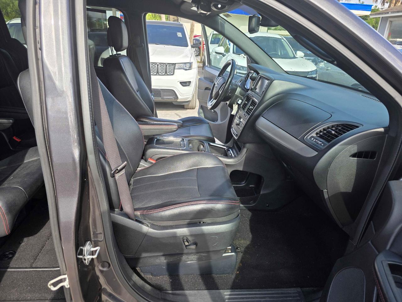 Dodge Caravan Gt