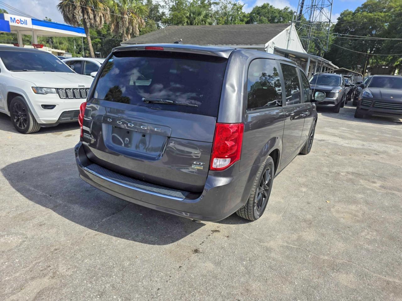 Dodge Caravan Gt