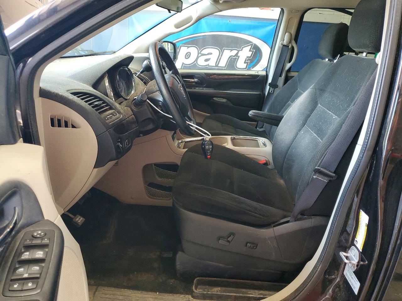 Dodge Caravan Sxt