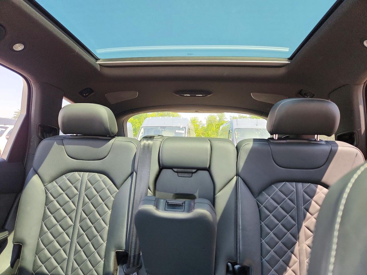 Audi Sq Prestige