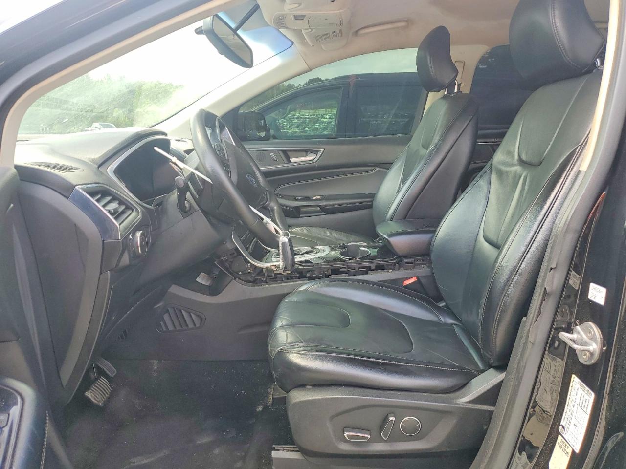 Ford Edge Titanium