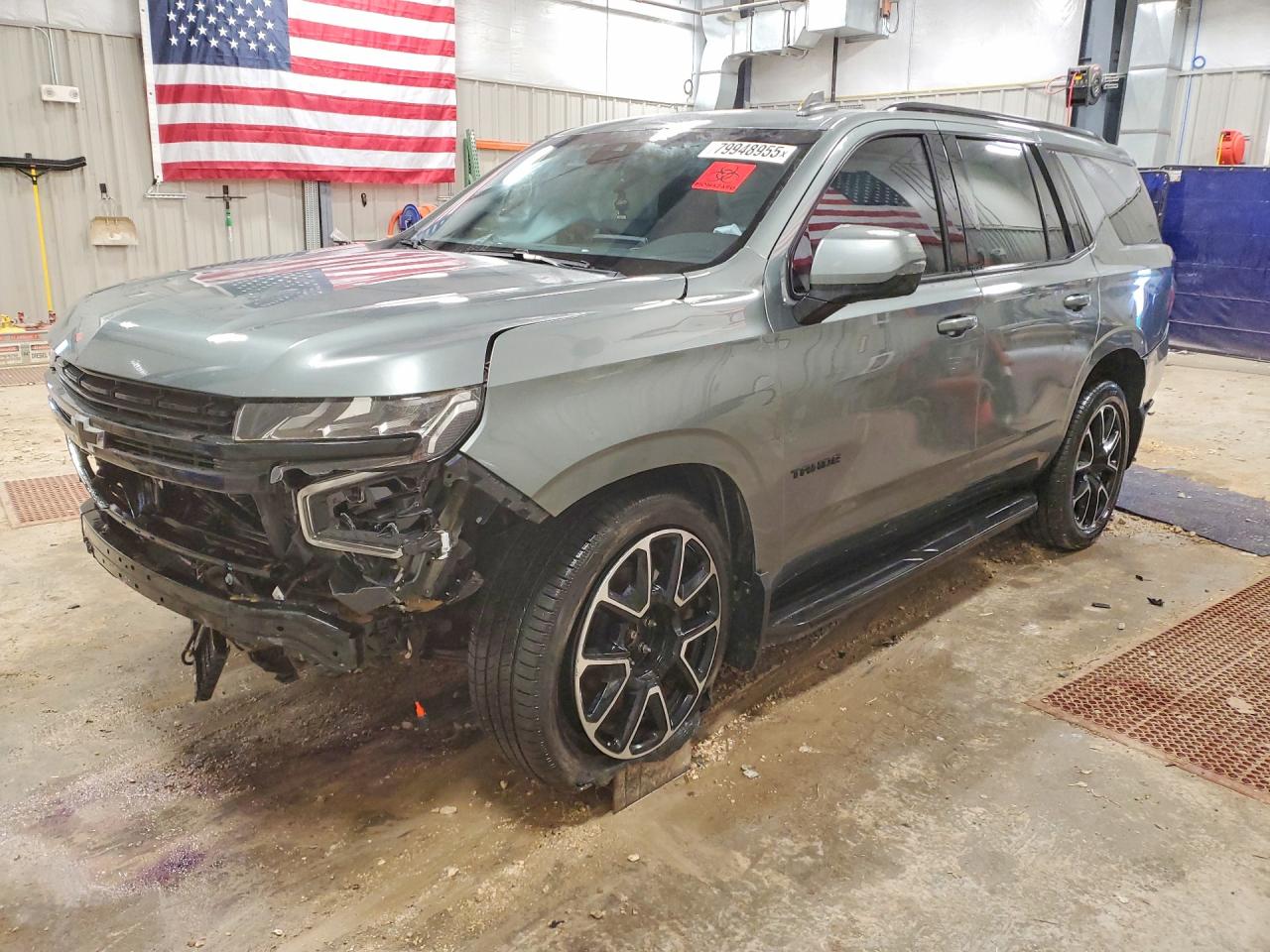 Salvage Chevrolet Tahoe Image