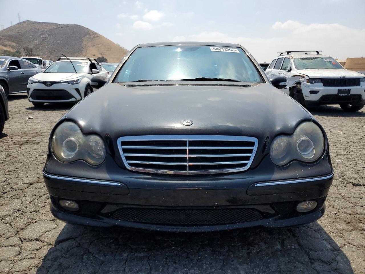 Mercedes-Benz C-Class 230