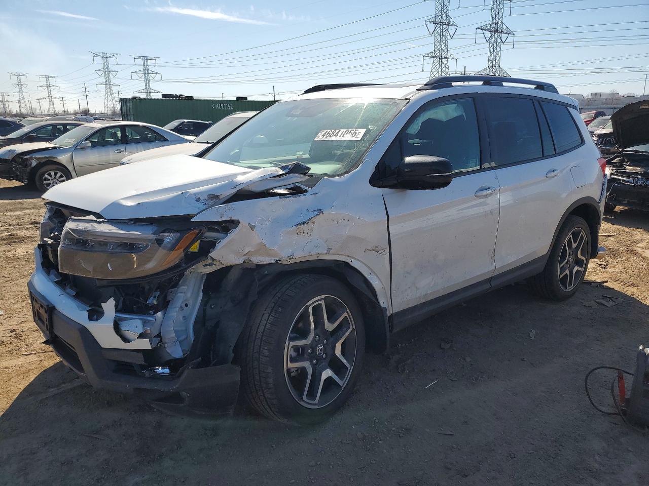 Salvage Honda Passport Image