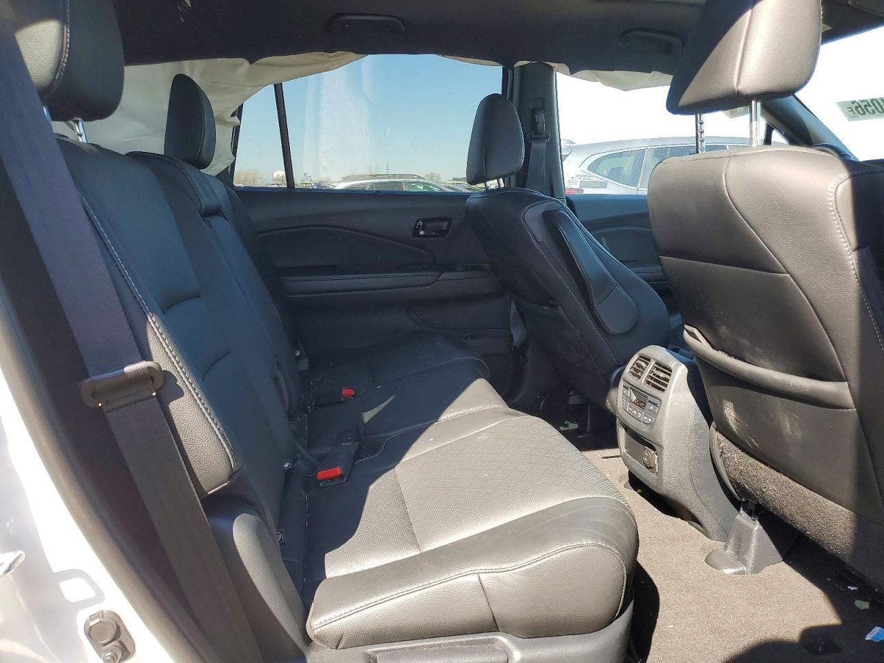 Honda Passport Elite