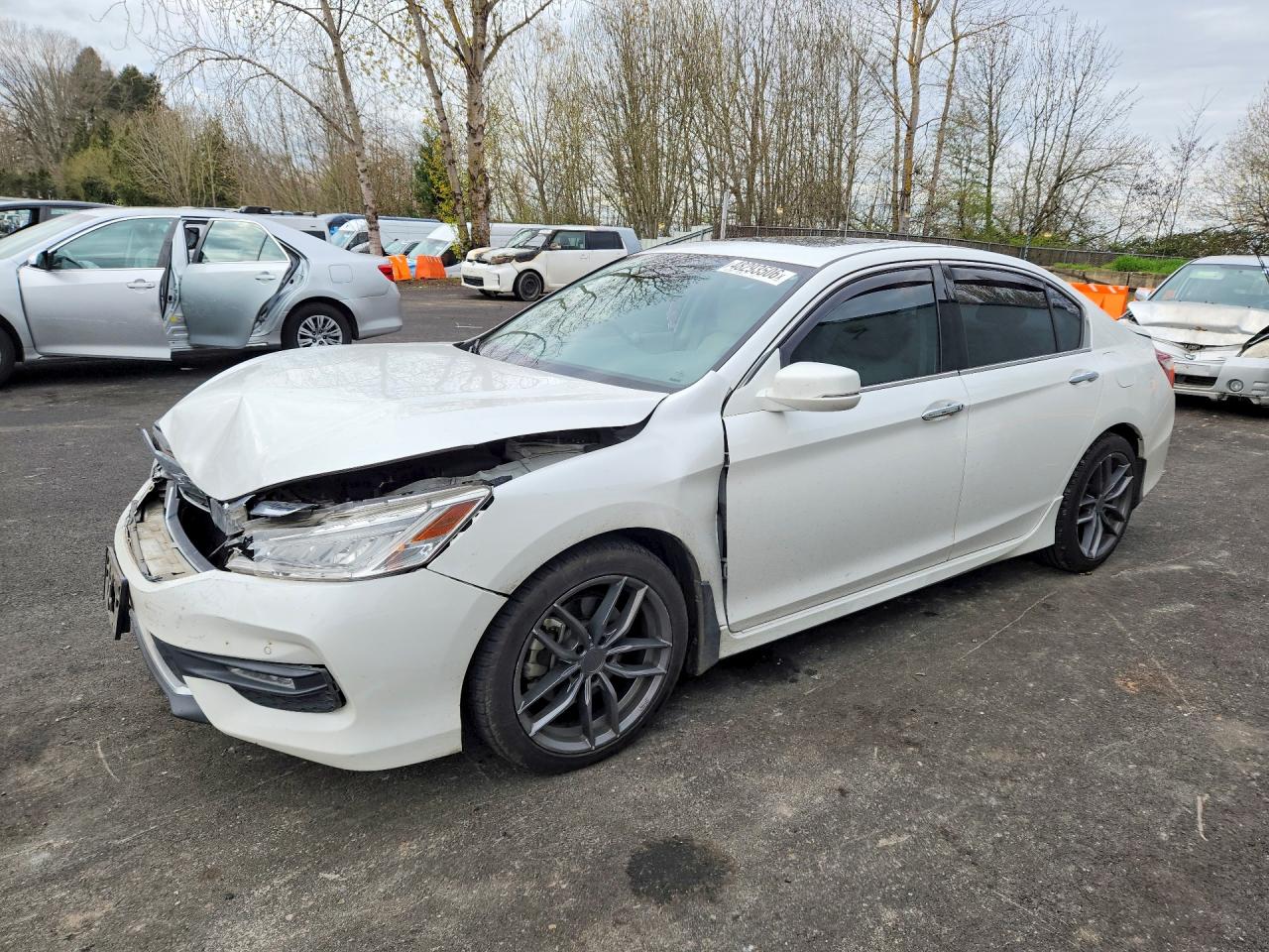 Salvage Honda Accord Image