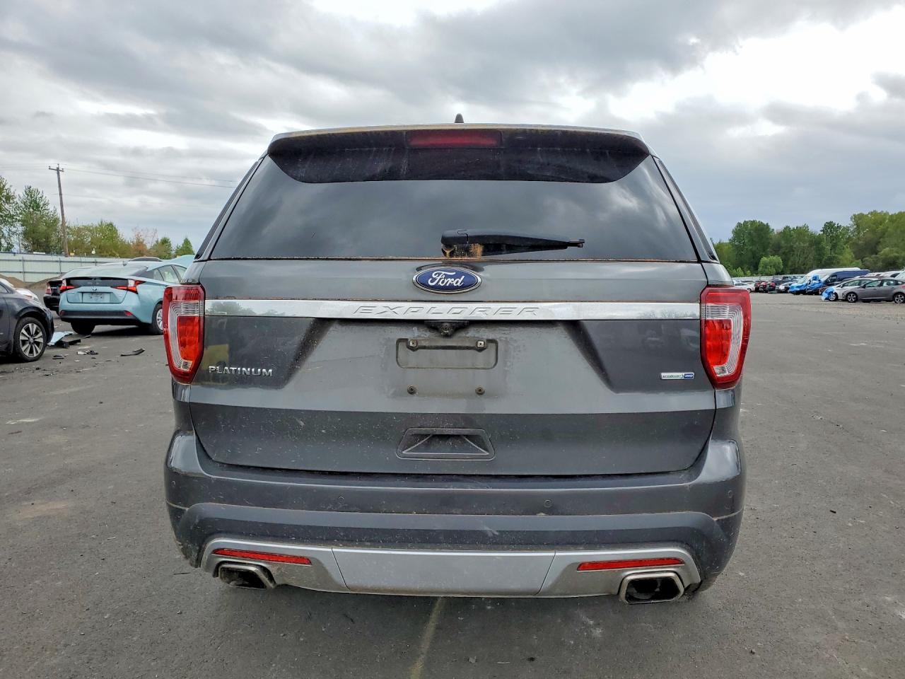 Ford Explorer Platinum