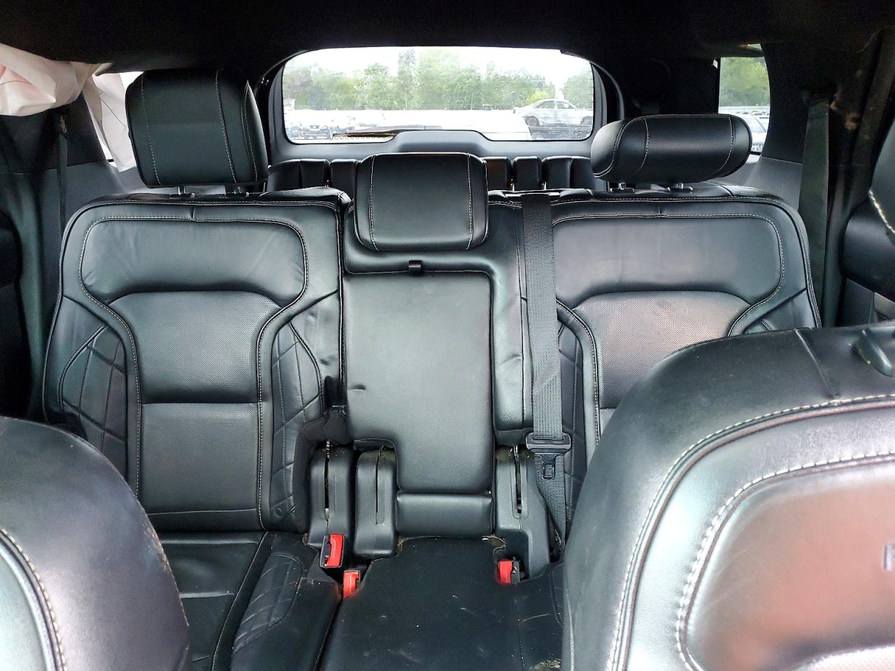 Ford Explorer Platinum