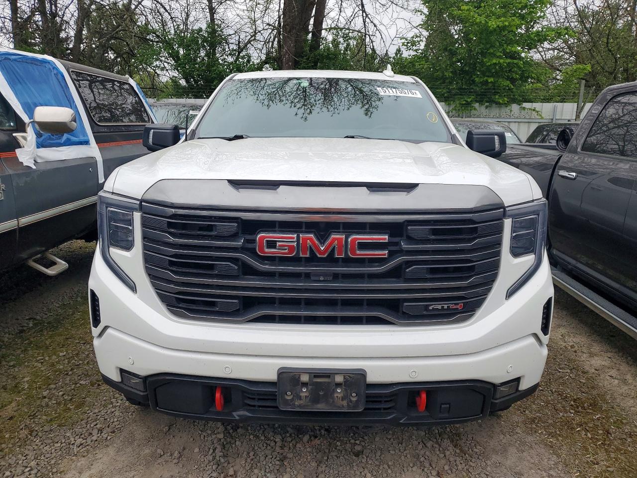 GMC Sierra