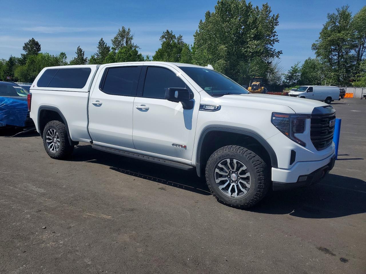 GMC Sierra