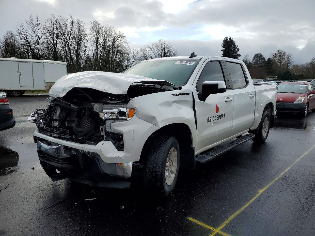 Salvage Chevrolet Silverado Image
