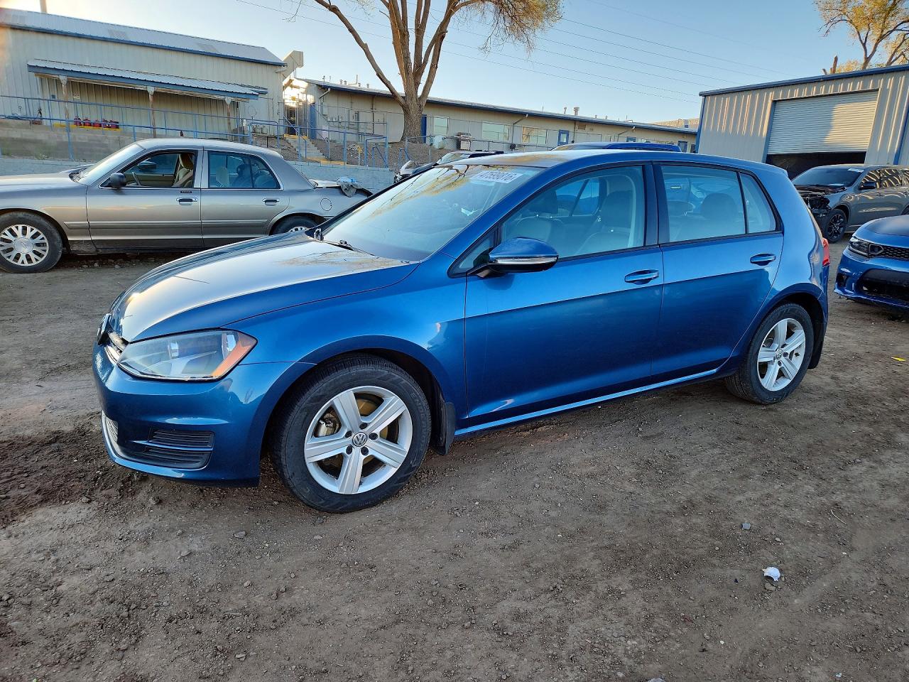 Salvage Volkswagen Golf Image