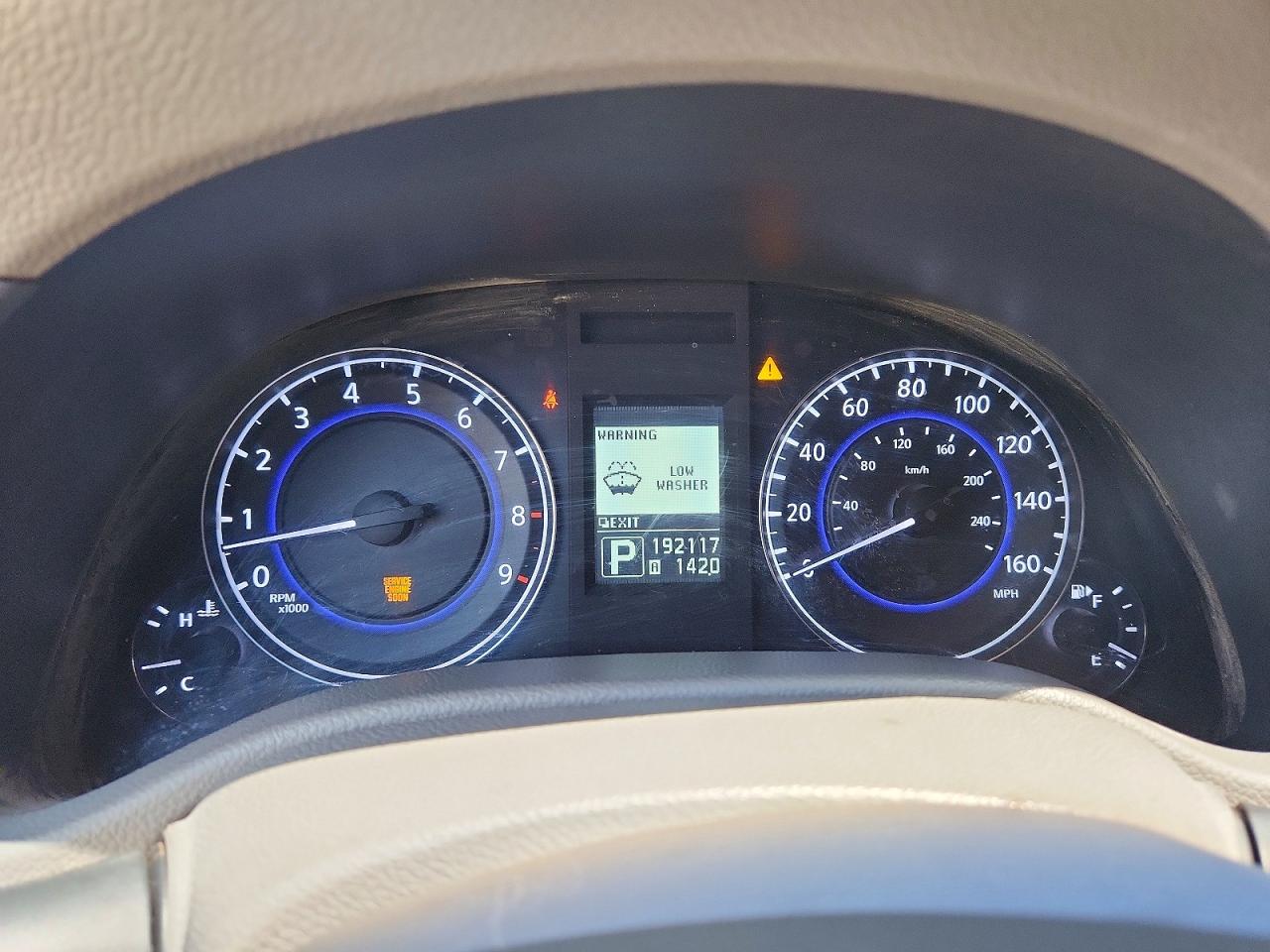 INFINITI G25 Base