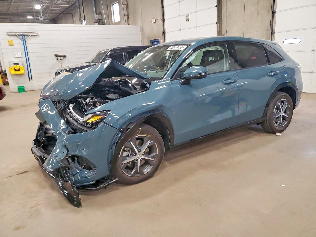 Salvage Honda HR-V Image