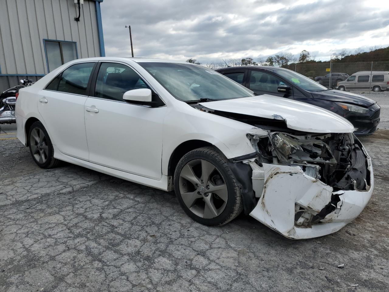 Toyota Camry L