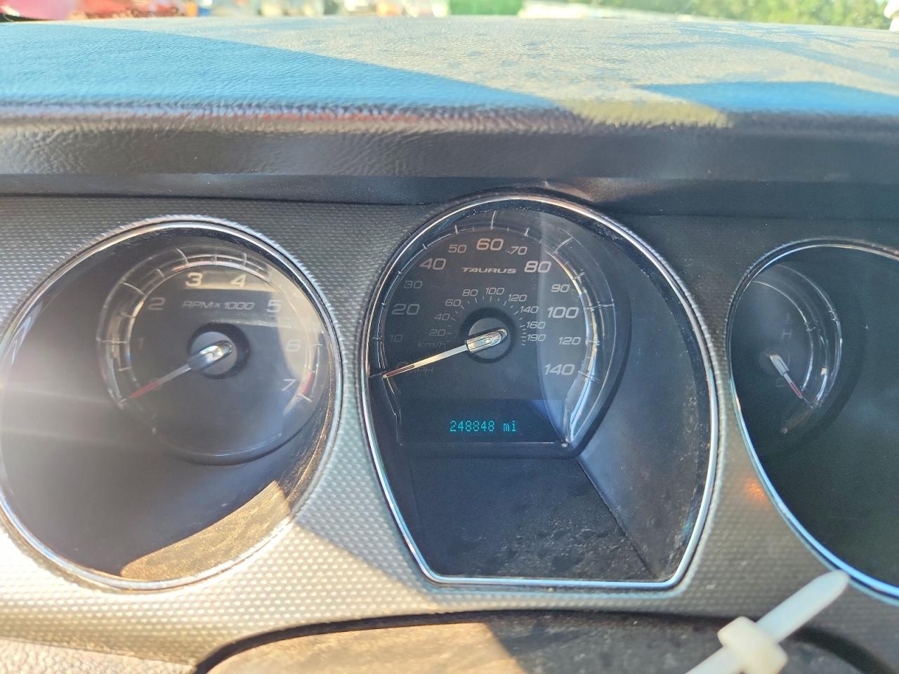 Ford Taurus Sel