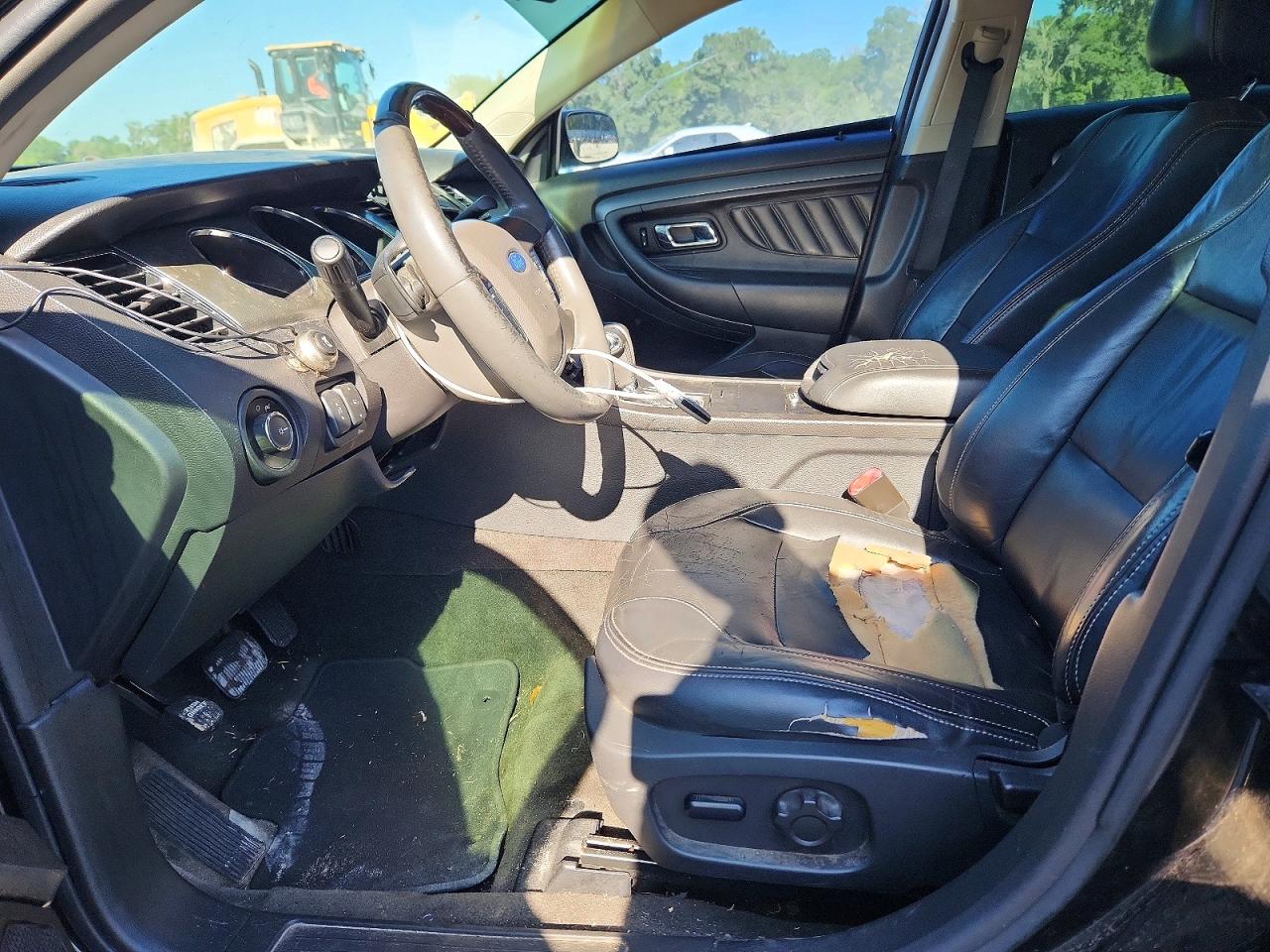 Ford Taurus Sel