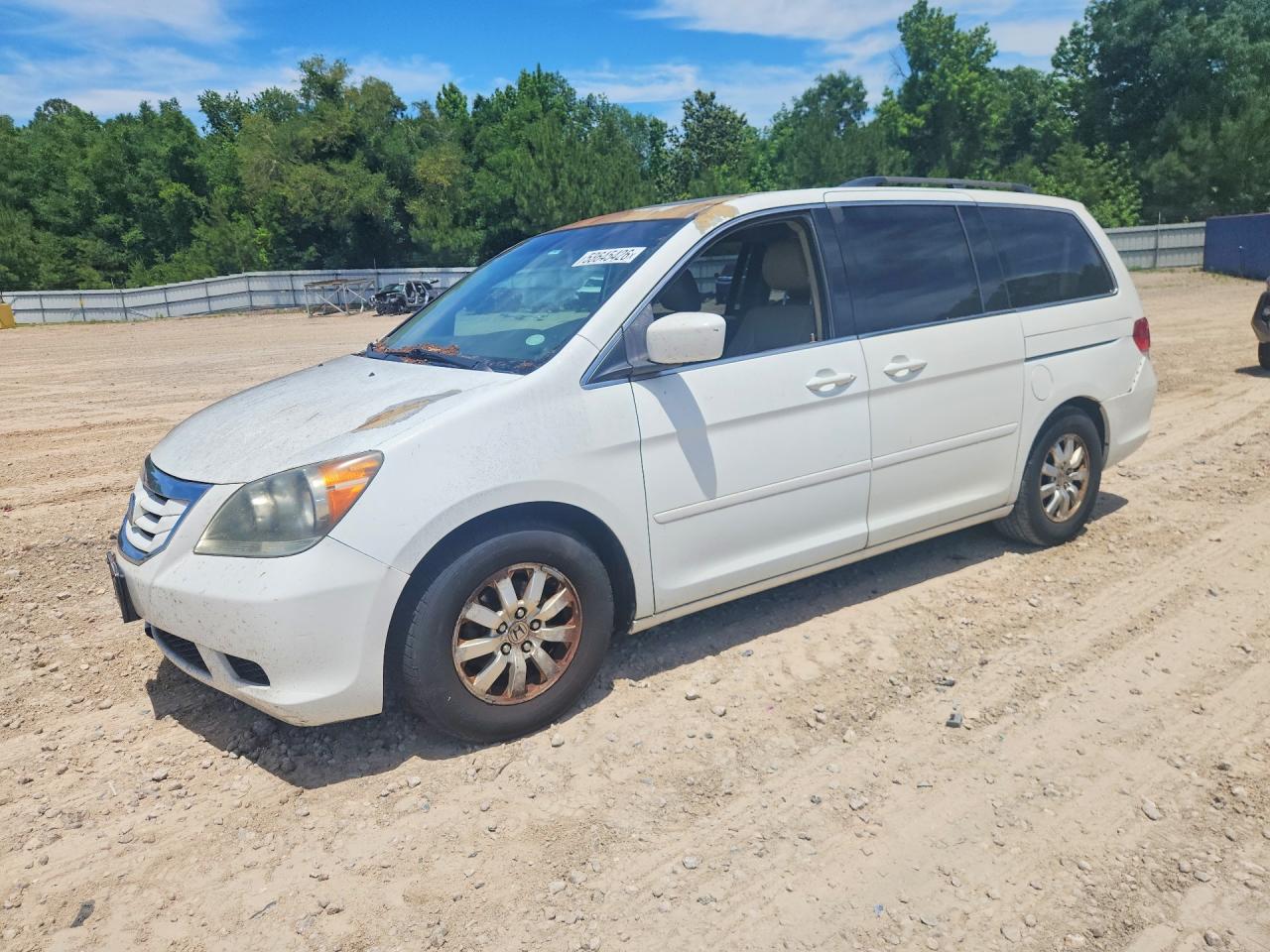 Salvage Honda Odyssey Image