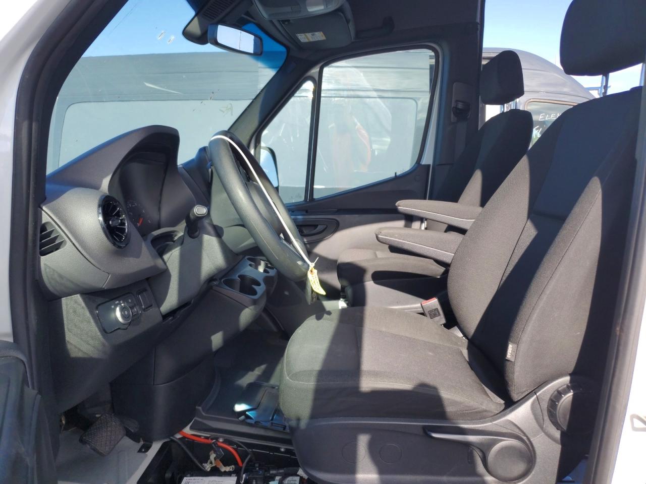 Mercedes-Benz Sprinter 2500