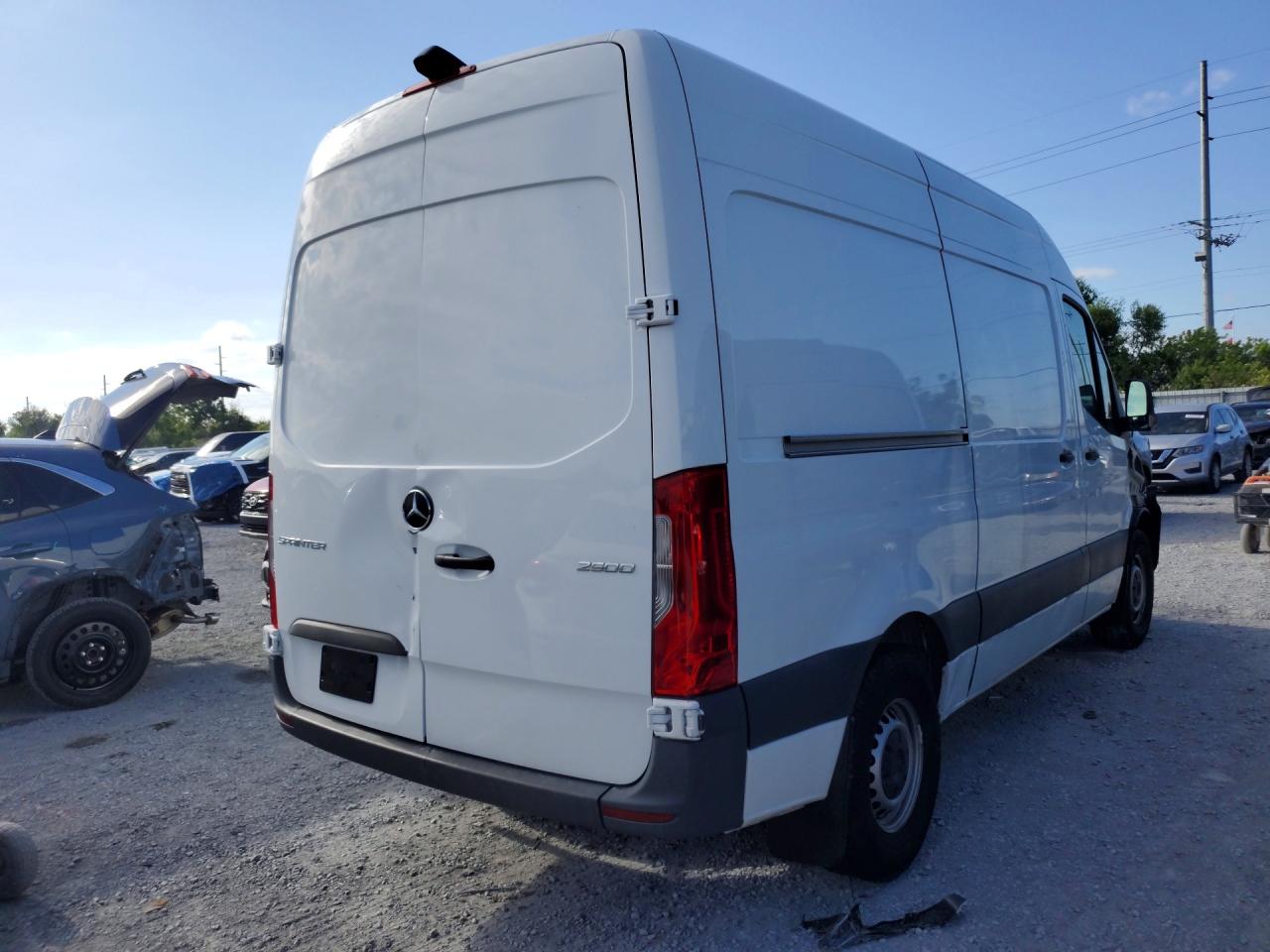 Mercedes-Benz Sprinter 2500