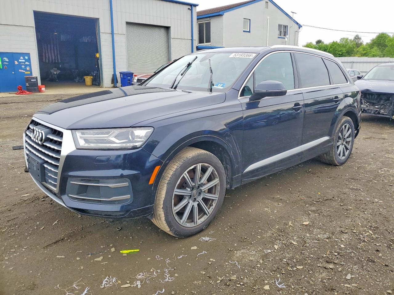 Salvage Audi Q7 Image